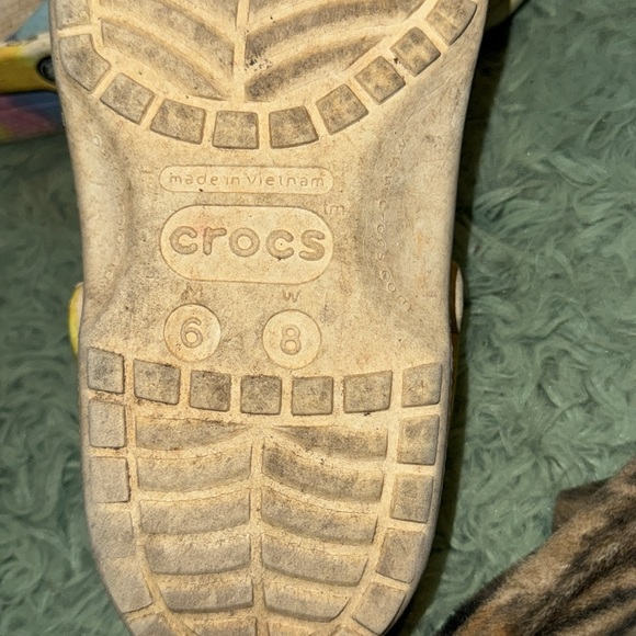 Crocs - Picture 2 of 2